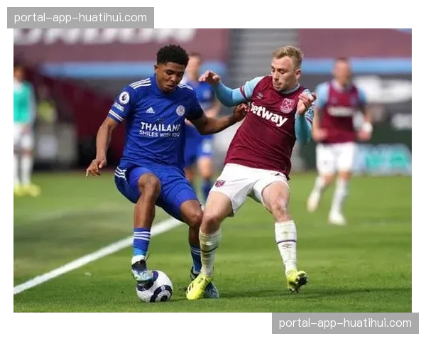 全场结束,莱斯特城3-1胜,第三球来自精妙的肋部斜插配合 全场结束,莱斯特城3-1胜,第三球来自精妙的肋部斜插配合